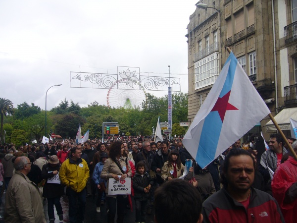 Manifestación polo dereito a vivirmos en galego